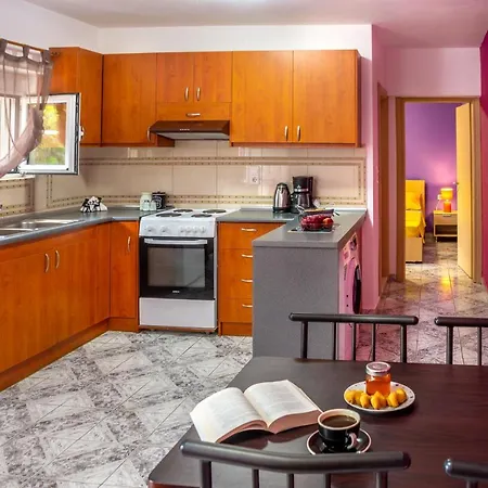 Apartment Bb Labrakis